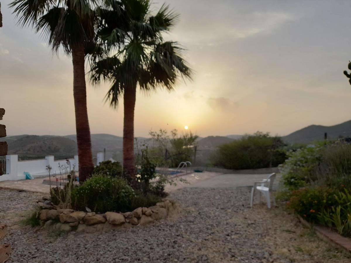 Las Palmeras - Ein Stueck Vom Paradies - Behagliches Haus Mit Pool Algodonales Exterior foto